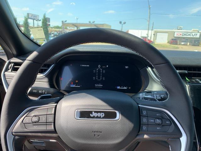 new 2025 Jeep Grand Cherokee L car, priced at $42,545