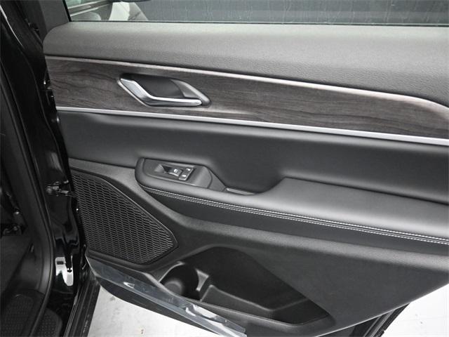 new 2025 Jeep Grand Cherokee L car, priced at $40,568