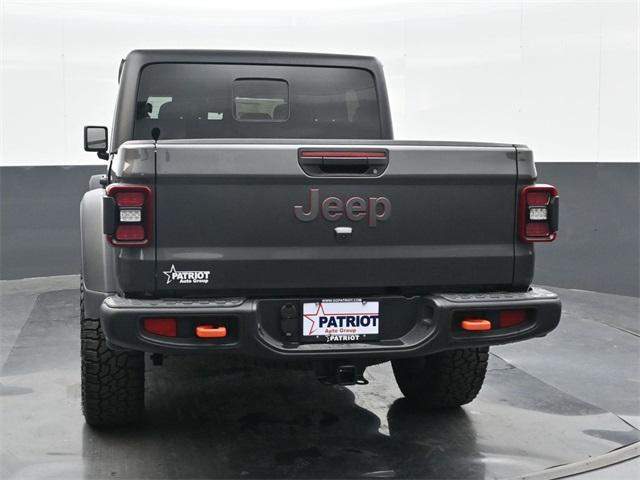 new 2024 Jeep Gladiator car