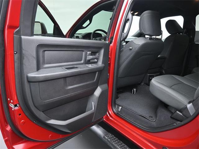new 2025 Ram 2500 car, priced at $60,571