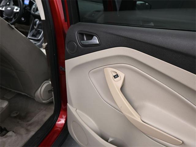 used 2013 Ford Escape car, priced at $3,500
