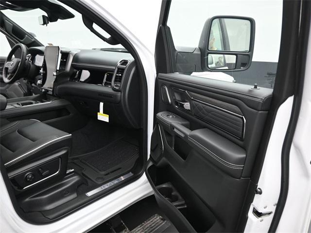 new 2025 Ram 1500 car, priced at $77,135
