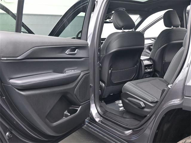 new 2025 Jeep Grand Cherokee L car, priced at $37,247