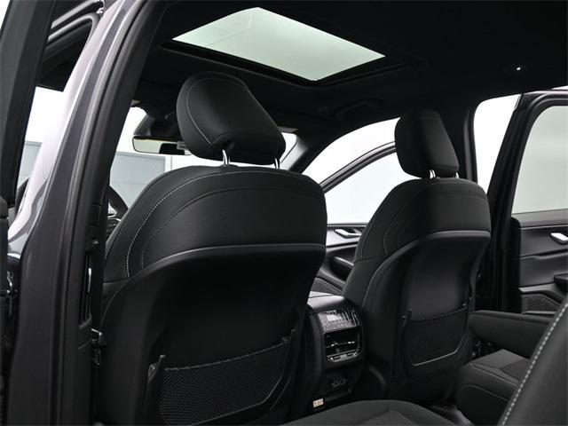 new 2025 Jeep Grand Cherokee L car, priced at $37,247