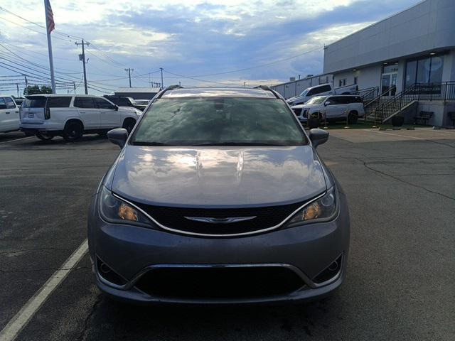 used 2017 Chrysler Pacifica car, priced at $8,888
