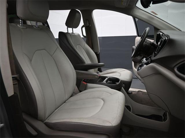 used 2017 Chrysler Pacifica car, priced at $7,500
