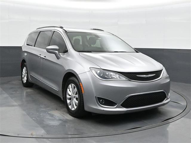 used 2017 Chrysler Pacifica car, priced at $7,988