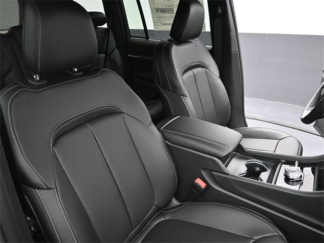 used 2025 Jeep Grand Cherokee car, priced at $42,888