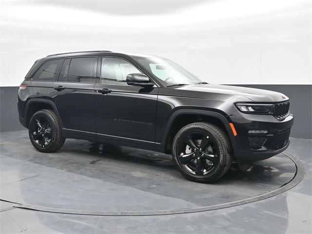 used 2025 Jeep Grand Cherokee car, priced at $42,888