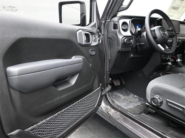 new 2025 Jeep Wrangler car, priced at $48,607