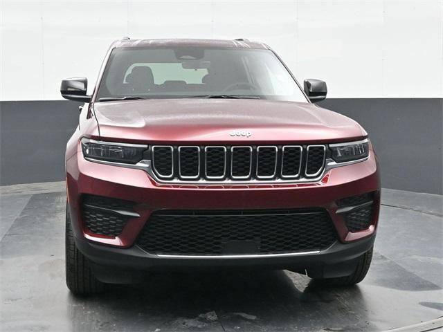 new 2025 Jeep Grand Cherokee car, priced at $35,698