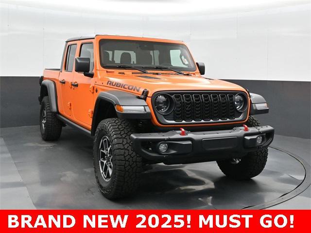 new 2025 Jeep Gladiator car, priced at $43,442