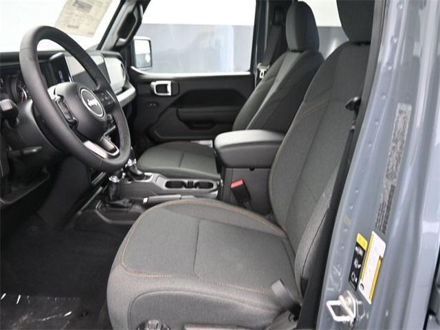 new 2025 Jeep Gladiator car, priced at $40,482