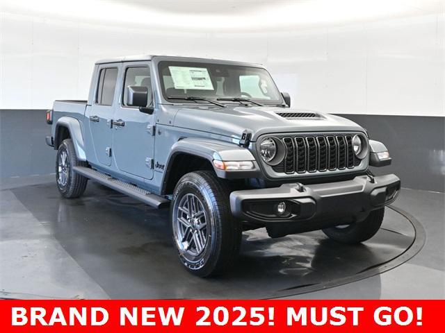 new 2025 Jeep Gladiator car, priced at $40,482