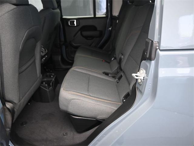 new 2025 Jeep Gladiator car, priced at $40,482