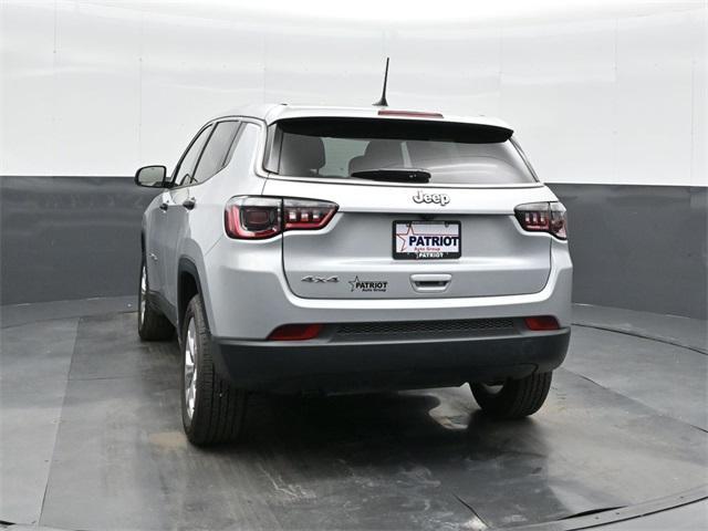 new 2025 Jeep Compass car, priced at $23,090