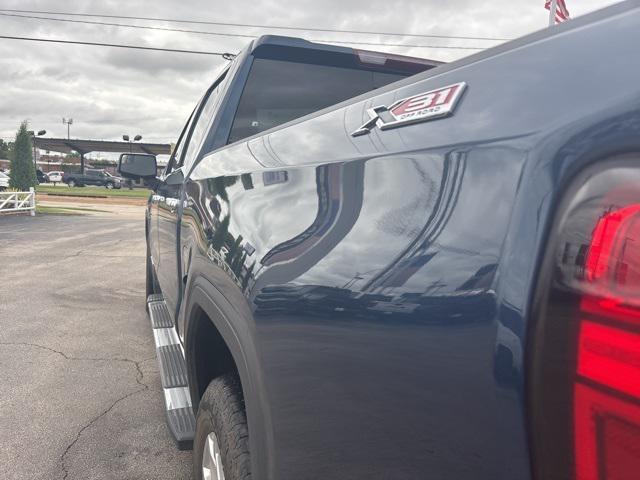 used 2022 GMC Sierra 1500 car, priced at $38,825