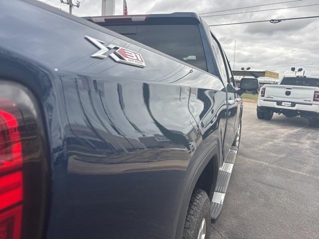 used 2022 GMC Sierra 1500 car, priced at $38,825