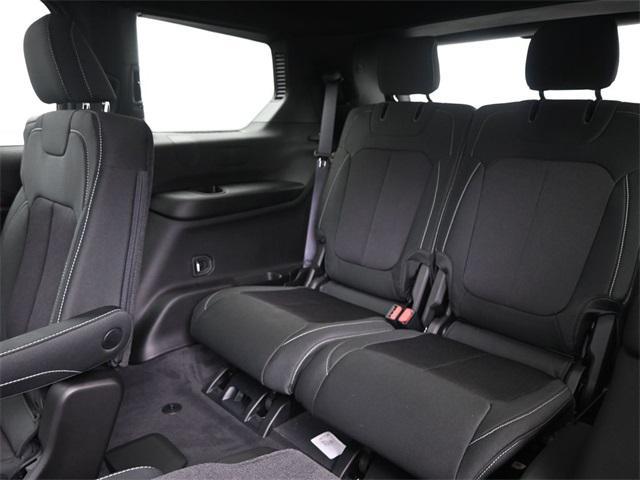 new 2025 Jeep Grand Cherokee L car, priced at $32,962