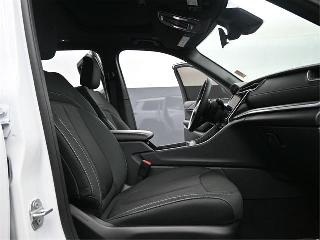 new 2025 Jeep Grand Cherokee L car, priced at $32,962