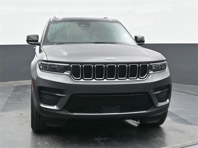 new 2025 Jeep Grand Cherokee car, priced at $35,693