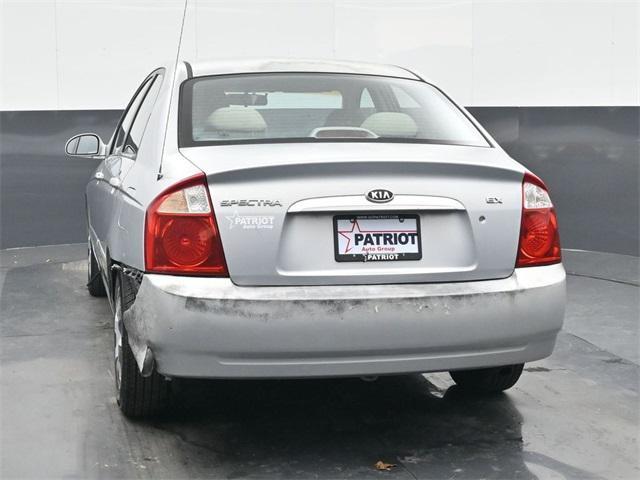 used 2006 Kia Spectra car, priced at $2,650