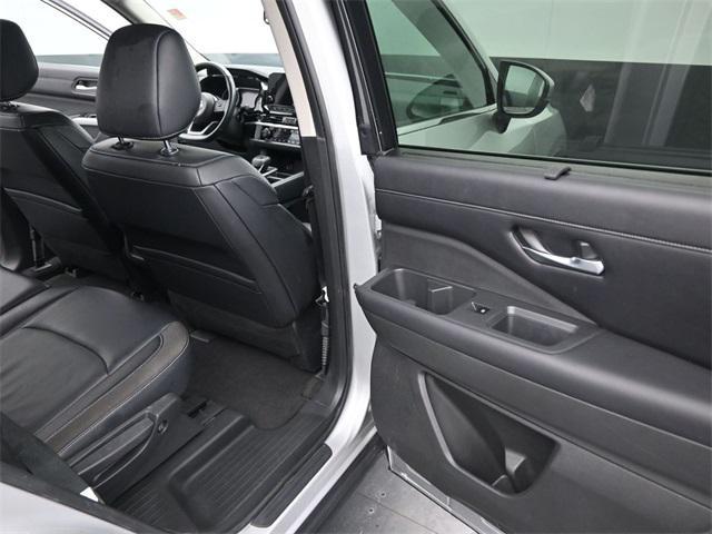 used 2022 Nissan Pathfinder car, priced at $30,000