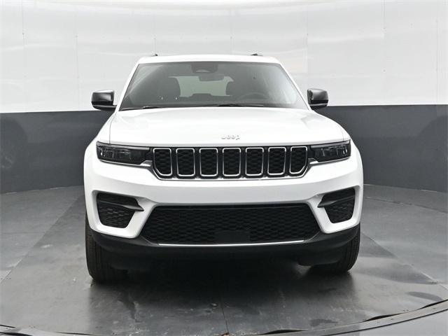 new 2025 Jeep Grand Cherokee car, priced at $35,173