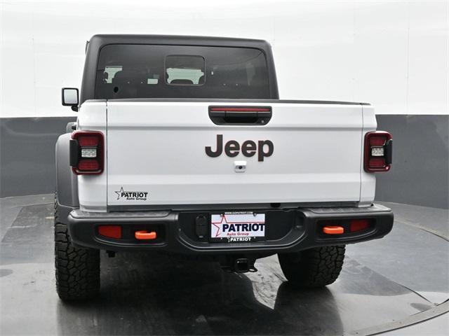 new 2024 Jeep Gladiator car, priced at $48,703