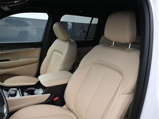 new 2025 Jeep Grand Cherokee car, priced at $36,511