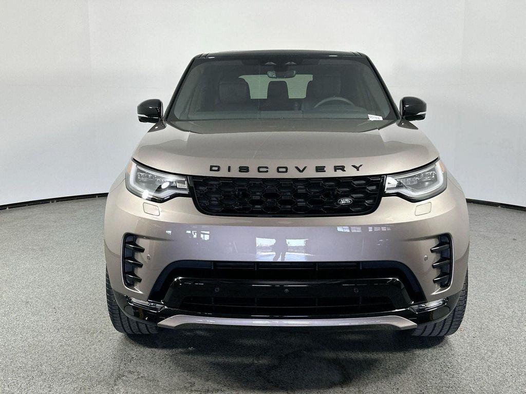 new 2025 Land Rover Discovery car, priced at $75,733