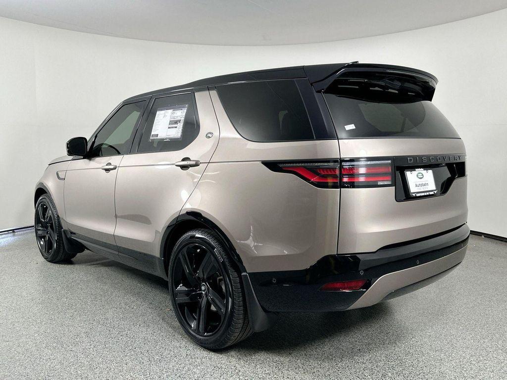 new 2025 Land Rover Discovery car, priced at $75,733