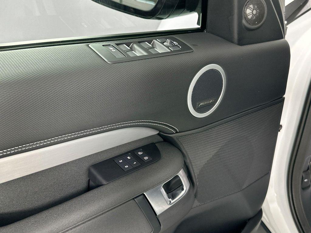 new 2025 Land Rover Discovery car, priced at $72,133