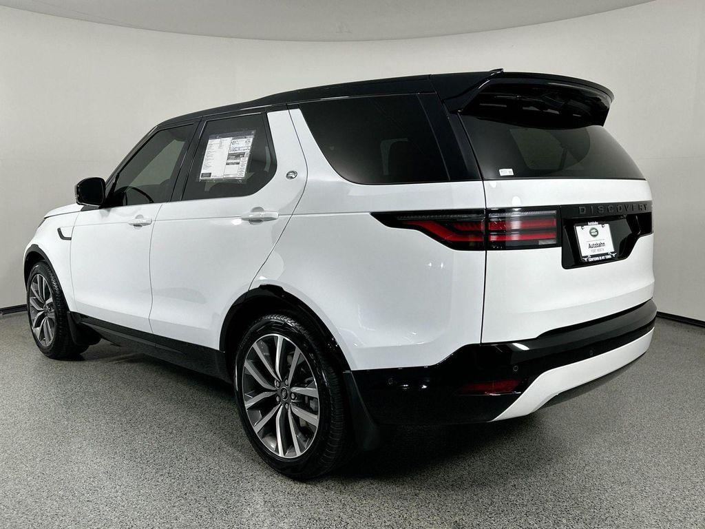 new 2025 Land Rover Discovery car, priced at $72,133
