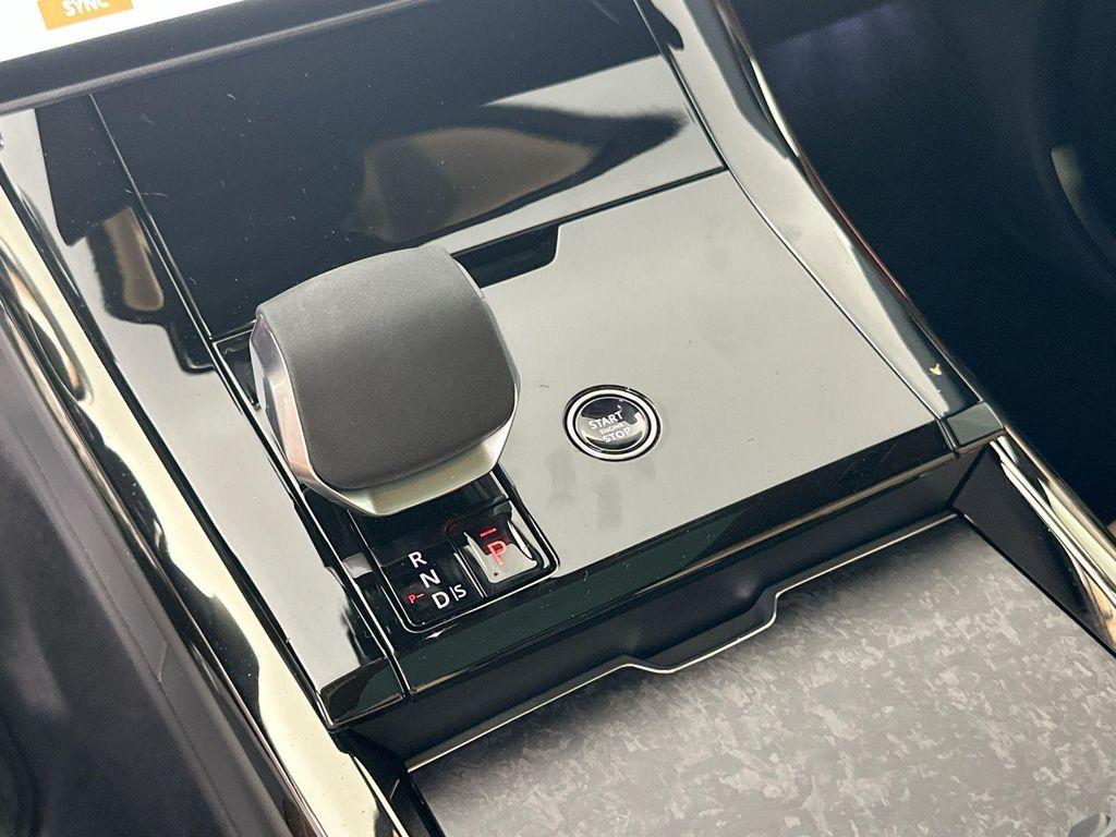 new 2025 Land Rover Range Rover Sport car, priced at $124,455