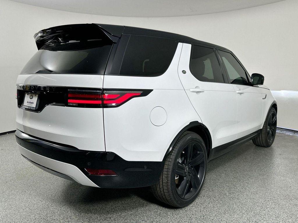 new 2025 Land Rover Discovery car, priced at $74,508