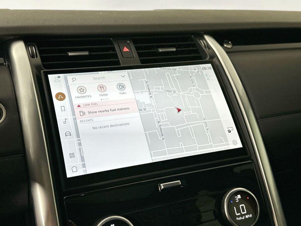 new 2025 Land Rover Discovery car, priced at $65,083