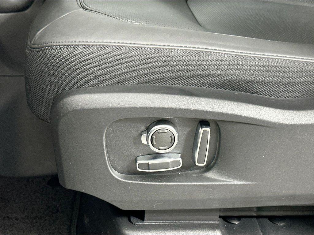 new 2025 Land Rover Defender car, priced at $126,443