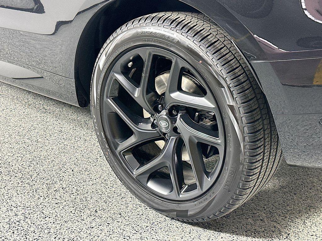 new 2025 Land Rover Range Rover Sport car, priced at $104,295