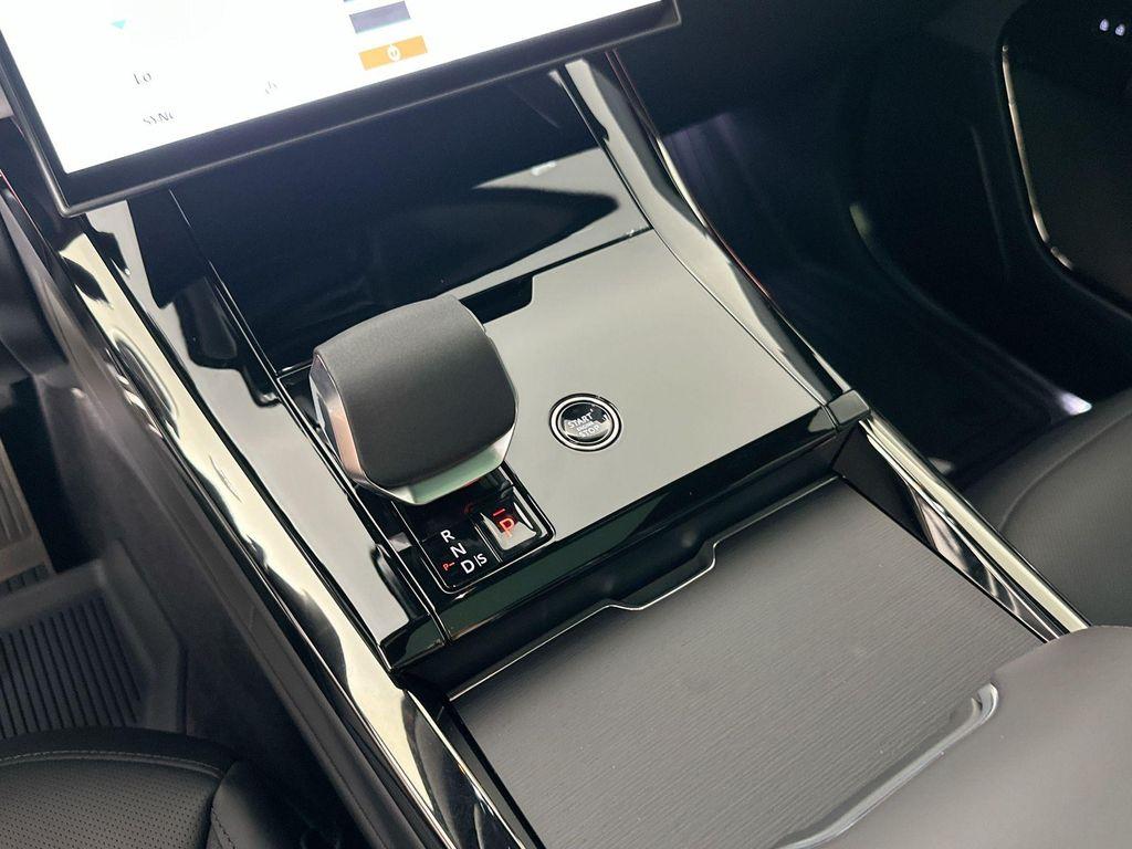 new 2025 Land Rover Range Rover Sport car, priced at $104,295