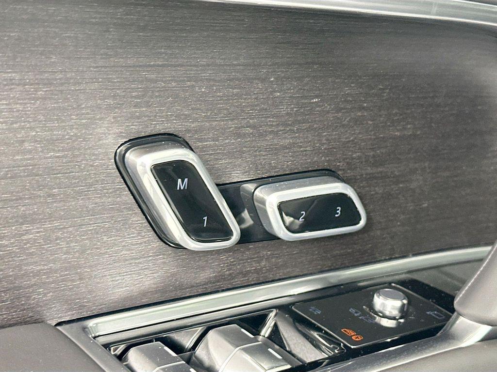 new 2025 Land Rover Range Rover car, priced at $147,430