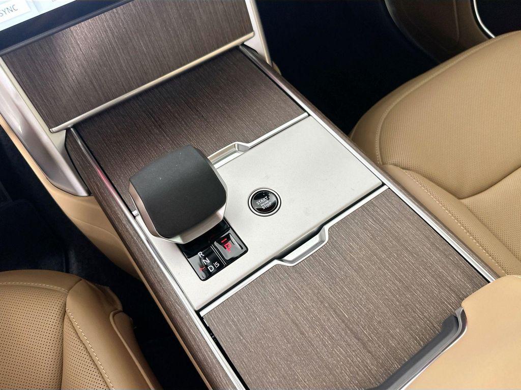 new 2025 Land Rover Range Rover car, priced at $115,665