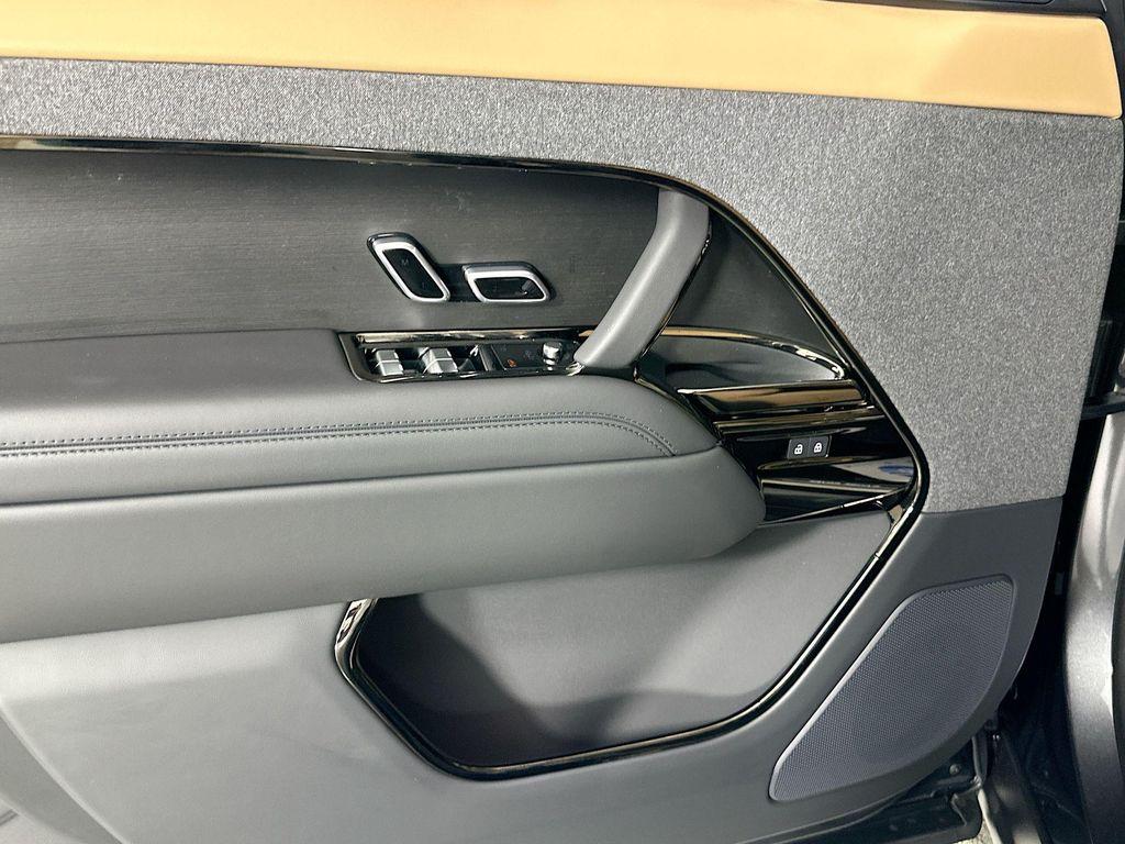 new 2025 Land Rover Range Rover Sport car, priced at $105,795