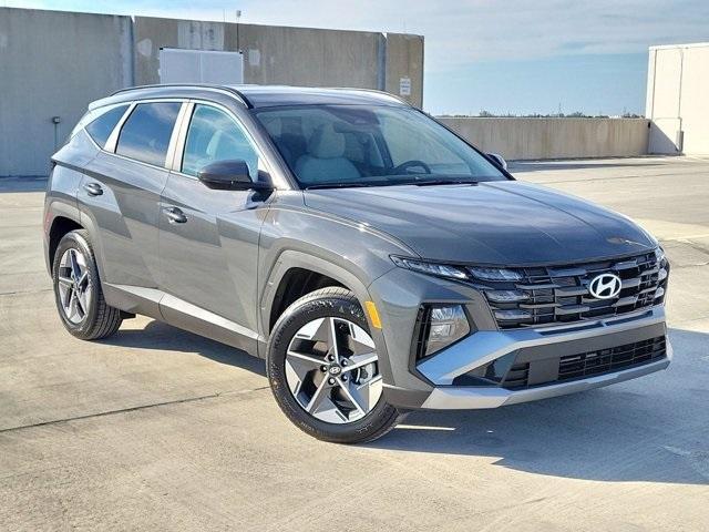new 2025 Hyundai Tucson car, priced at $30,081