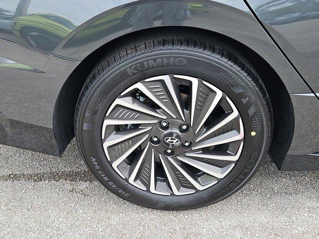 new 2025 Hyundai Sonata Hybrid car, priced at $37,032