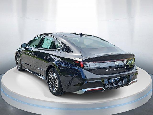 new 2025 Hyundai Sonata Hybrid car, priced at $37,092