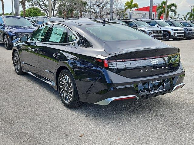 new 2025 Hyundai Sonata Hybrid car, priced at $37,092