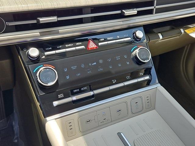 new 2025 Hyundai SANTA FE HEV car, priced at $47,079