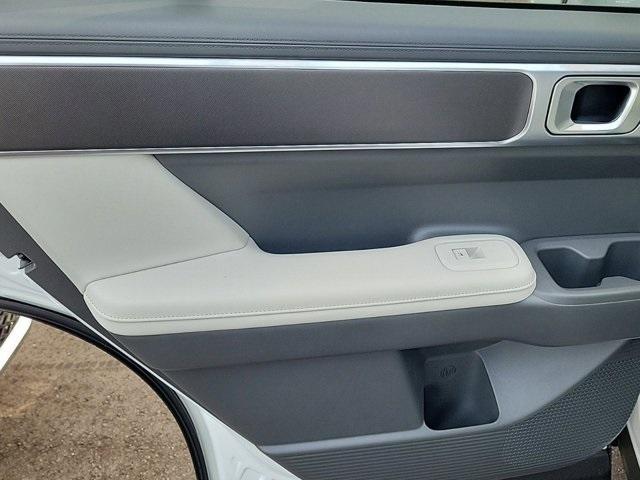 new 2025 Hyundai Santa Fe car, priced at $35,013