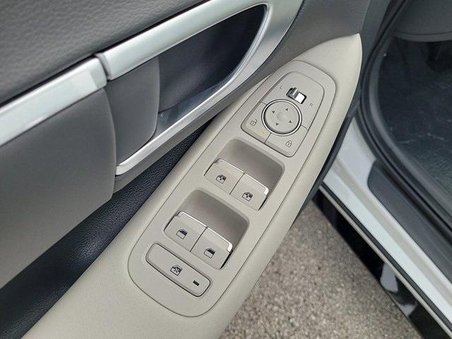 new 2025 Hyundai Sonata Hybrid car, priced at $30,887